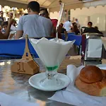Alojamento de Acomodação e Pequeno-almoço Il Mare Do Zu Pippo